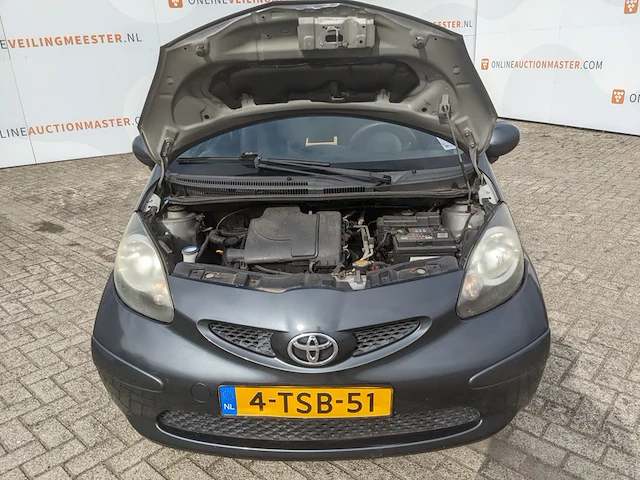 Personenauto toyota, aygo 1.0, grijs, bouwjaar 2007 - afbeelding 22 van  43