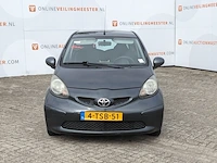 Personenauto toyota, aygo 1.0, grijs, bouwjaar 2007 - afbeelding 12 van  43
