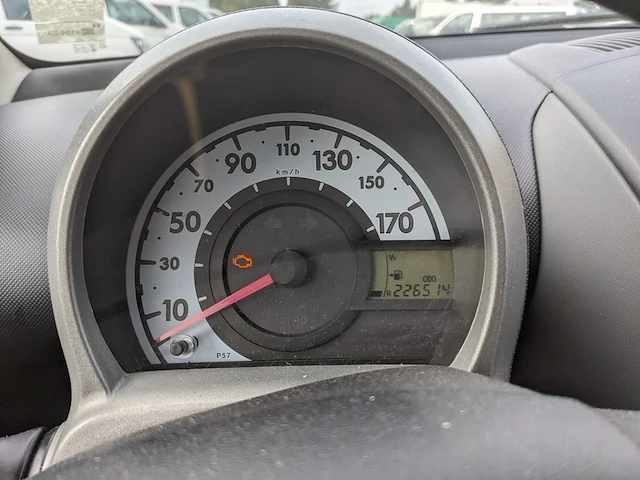 Personenauto toyota, aygo 1.0, grijs, bouwjaar 2007 - afbeelding 36 van  43