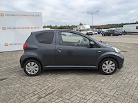 Personenauto toyota, aygo 1.0, grijs, bouwjaar 2007 - afbeelding 34 van  43