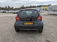 Personenauto toyota, aygo 1.0, grijs, bouwjaar 2007 - afbeelding 40 van  43