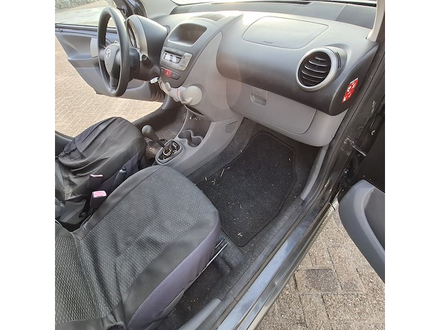 Personenauto toyota, aygo 1.0, grijs, bouwjaar 2008 - afbeelding 18 van  47