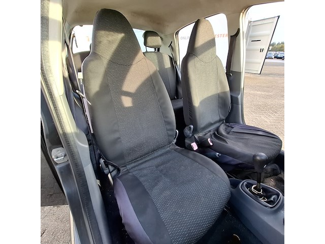 Personenauto toyota, aygo 1.0, grijs, bouwjaar 2008 - afbeelding 19 van  47