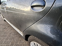 Personenauto toyota, aygo 1.0, grijs, bouwjaar 2008 - afbeelding 31 van  47