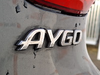 Personenauto toyota, aygo 1.0, grijs, bouwjaar 2008 - afbeelding 41 van  47