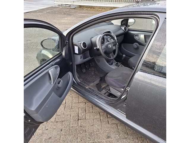 Personenauto toyota, aygo 1.0, grijs, bouwjaar 2008 - afbeelding 46 van  47