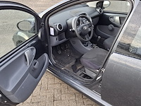 Personenauto toyota, aygo 1.0, grijs, bouwjaar 2008 - afbeelding 46 van  47