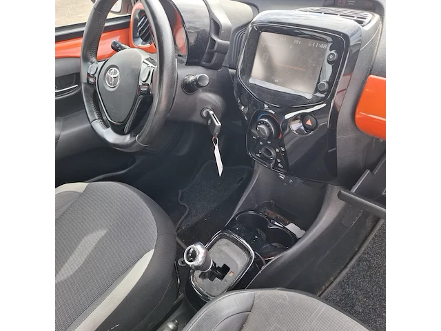 Personenauto toyota, aygo 1.0 vvt-i x-wave, oranje, bouwjaar 2015 - afbeelding 24 van  54