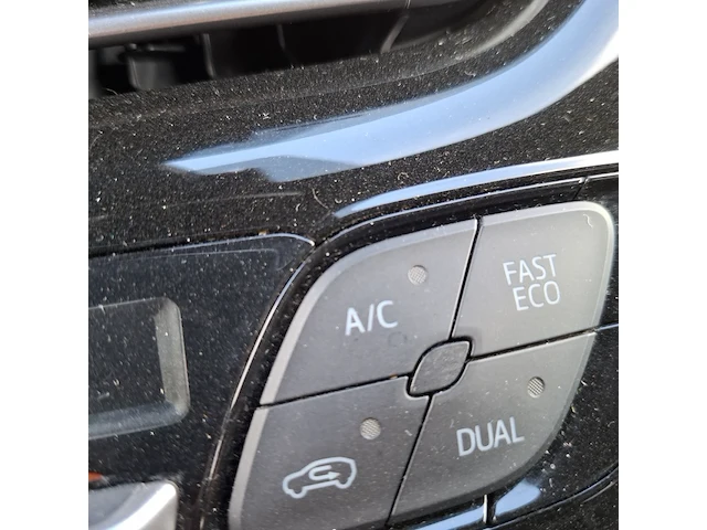 Personenauto toyota, c-hr 1.8 hybrid executive, zwart, bouwjaar 2019 - afbeelding 31 van  52