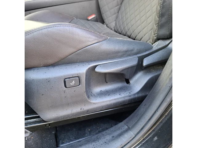 Personenauto toyota, c-hr 1.8 hybrid executive, zwart, bouwjaar 2019 - afbeelding 34 van  52