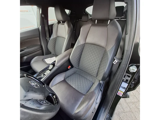 Personenauto toyota, c-hr 1.8 hybrid executive, zwart, bouwjaar 2019 - afbeelding 35 van  52