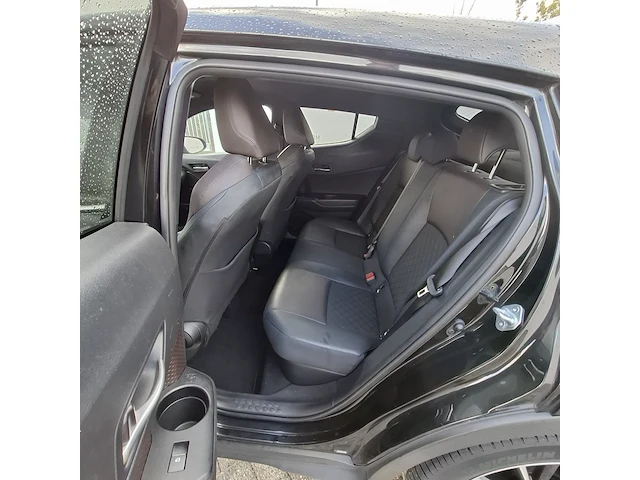 Personenauto toyota, c-hr 1.8 hybrid executive, zwart, bouwjaar 2019 - afbeelding 36 van  52