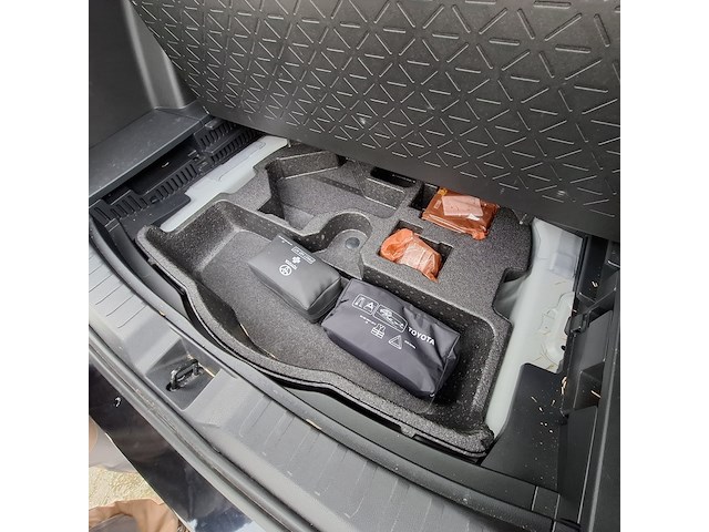 Personenauto toyota, rav 4 2.5 hybrid, wit, bouwjaar 2019 - afbeelding 24 van  51