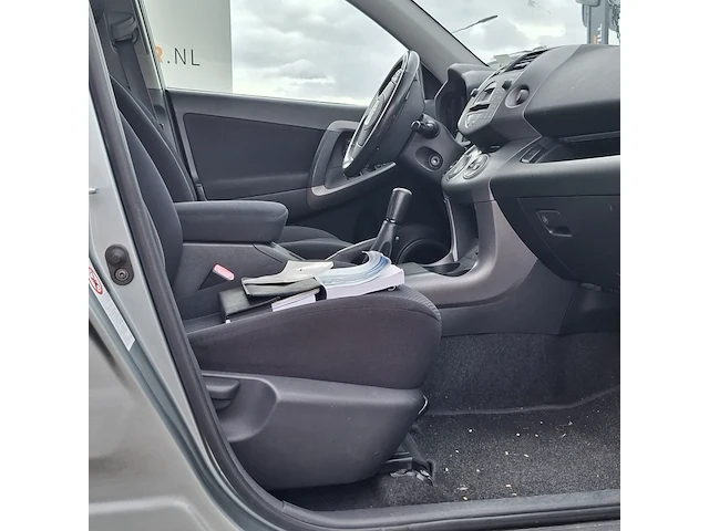 Personenauto, toyota, rav4 2.0 vvti linea sol, 2007 - afbeelding 33 van  51