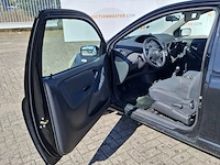 Personenauto toyota, yaris 1.0 vvti, bouwjaar 2005 - afbeelding 2 van  42
