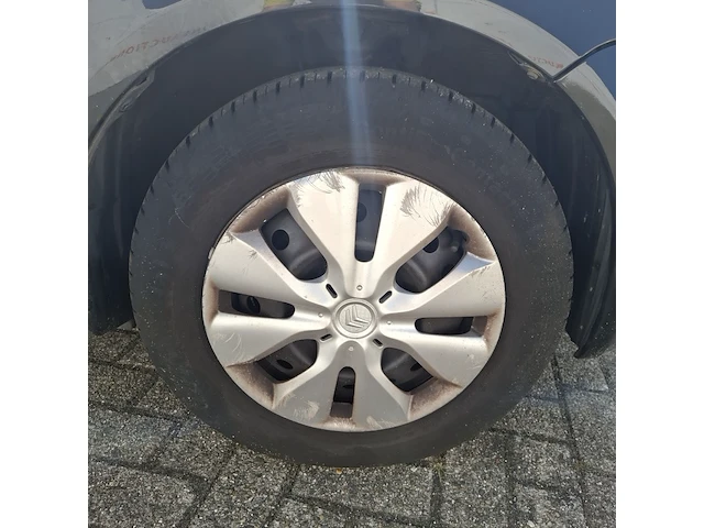 Personenauto toyota, yaris 1.0 vvti, bouwjaar 2005 - afbeelding 18 van  42