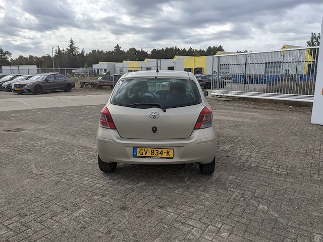 Personenauto toyota, yaris 1.0 vvti cool, bouwjaar 2011 - afbeelding 47 van  50