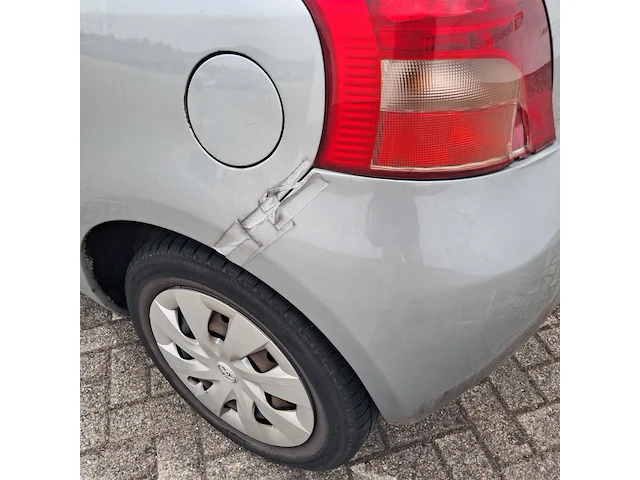 Personenauto, toyota, yaris 1.0 vvti terra, 2006 - afbeelding 24 van  36