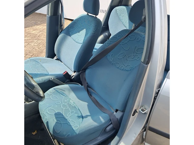 Personenauto, toyota, yaris 1.3-16v vvt-i luna, 2001 - afbeelding 2 van  29