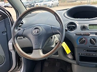 Personenauto, toyota, yaris 1.3-16v vvt-i luna, 2001 - afbeelding 4 van  29