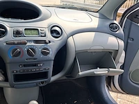 Personenauto, toyota, yaris 1.3-16v vvt-i luna, 2001 - afbeelding 5 van  29