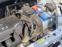 Personenauto, toyota, yaris 1.3-16v vvt-i luna, 2001 - afbeelding 16 van  29