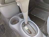 Personenauto toyota, yaris 1.3-16v vvt-i sol, grijs, bouwjaar 2000 - afbeelding 19 van  45