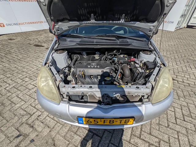 Personenauto toyota, yaris 1.3-16v vvt-i sol, grijs, bouwjaar 2000 - afbeelding 27 van  45