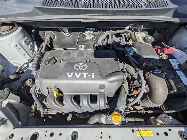 Personenauto toyota, yaris 1.3-16v vvt-i sol, grijs, bouwjaar 2000 - afbeelding 29 van  45