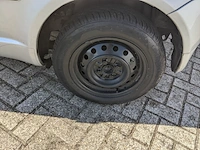 Personenauto toyota, yaris 1.3-16v vvt-i sol, grijs, bouwjaar 2000 - afbeelding 33 van  45