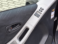 Personenauto toyota , yaris 1.3, bouwjaar 2006 - afbeelding 5 van  32