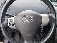 Personenauto toyota , yaris 1.3, bouwjaar 2006 - afbeelding 7 van  32