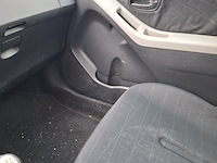 Personenauto toyota , yaris 1.3, bouwjaar 2006 - afbeelding 13 van  32