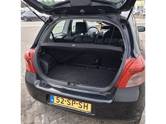 Personenauto toyota , yaris 1.3, bouwjaar 2006 - afbeelding 15 van  32