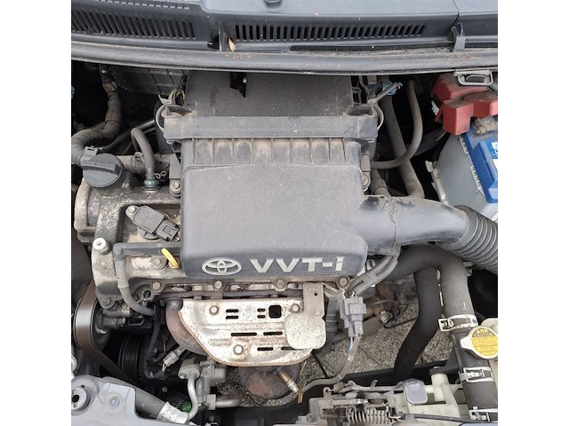 Personenauto toyota , yaris 1.3, bouwjaar 2006 - afbeelding 21 van  32