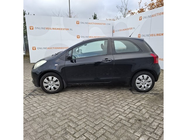 Personenauto toyota , yaris 1.3, bouwjaar 2006 - afbeelding 30 van  32