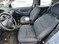 Personenauto toyota, yaris 1.3 vvti idols, bouwjaar 2005 - afbeelding 2 van  41