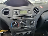 Personenauto toyota, yaris 1.3 vvti idols, bouwjaar 2005 - afbeelding 7 van  41