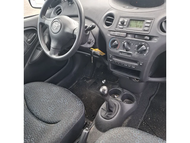 Personenauto toyota, yaris 1.3 vvti idols, bouwjaar 2005 - afbeelding 18 van  41