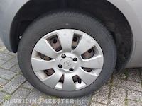 Personenauto toyota, yaris 1.3 vvti sol mmt, grijs, bouwjaar 2007 - afbeelding 6 van  31