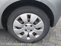 Personenauto toyota, yaris 1.3 vvti sol mmt, grijs, bouwjaar 2007 - afbeelding 9 van  31