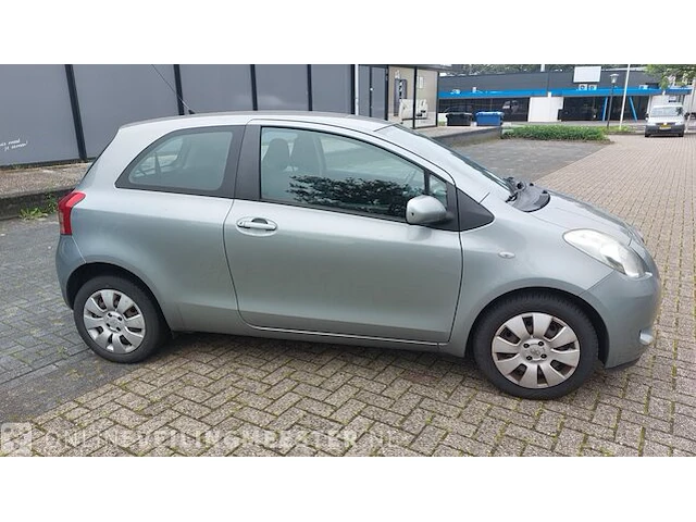 Personenauto toyota, yaris 1.3 vvti sol mmt, grijs, bouwjaar 2007 - afbeelding 27 van  31