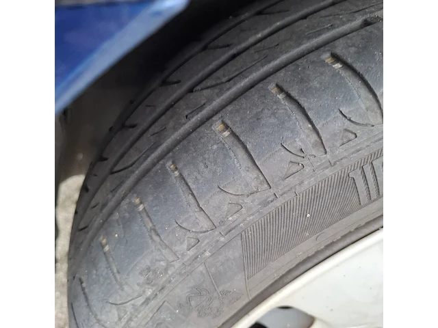 Personenauto toyota, yaris verso 1.3-16v vvti sol, bouwjaar 2000 - afbeelding 2 van  39