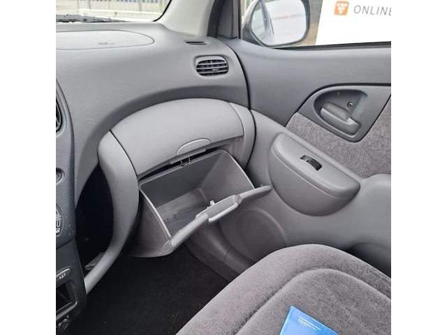 Personenauto toyota, yaris verso 1.3-16v vvti sol, bouwjaar 2000 - afbeelding 9 van  39