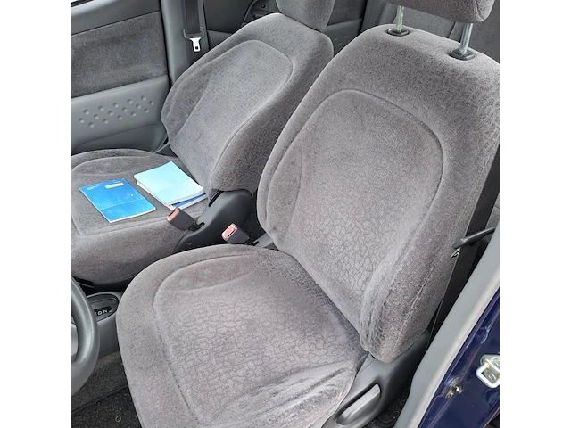 Personenauto toyota, yaris verso 1.3-16v vvti sol, bouwjaar 2000 - afbeelding 11 van  39