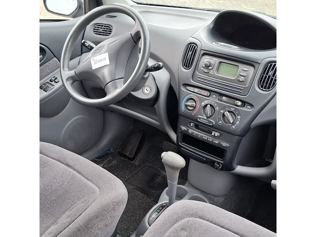 Personenauto toyota, yaris verso 1.3-16v vvti sol, bouwjaar 2000 - afbeelding 17 van  39