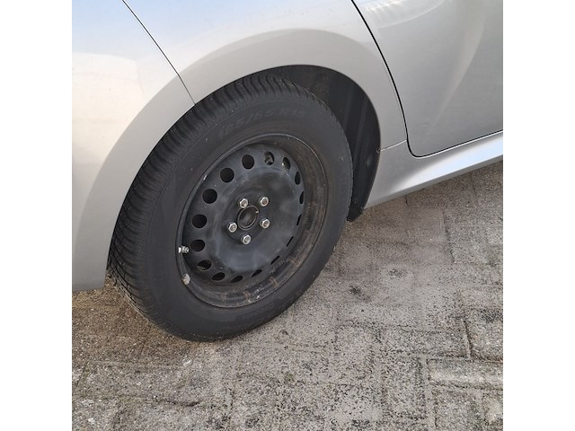 Personenauto, toyota, yaris - afbeelding 3 van  94