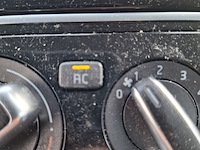 Personenauto volkswagen, 1.0 high up! bluemotion, wit, bouwjaar 2012 - afbeelding 14 van  49