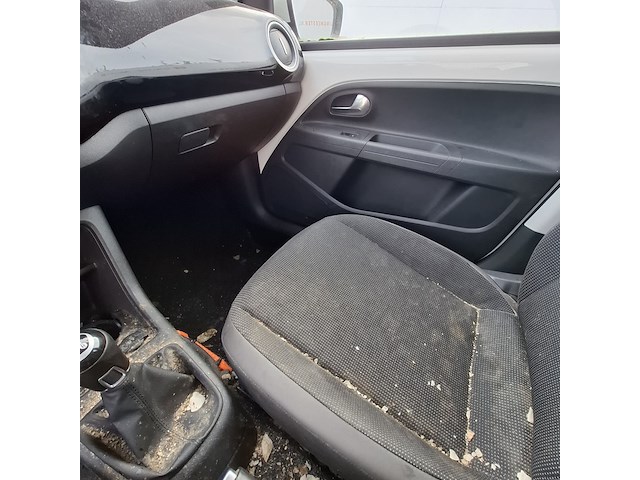 Personenauto volkswagen, 1.0 high up! bluemotion, wit, bouwjaar 2012 - afbeelding 18 van  49