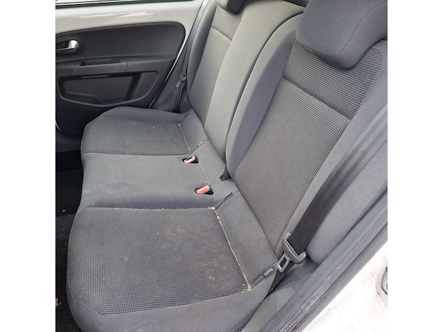 Personenauto volkswagen, 1.0 high up! bluemotion, wit, bouwjaar 2012 - afbeelding 24 van  49